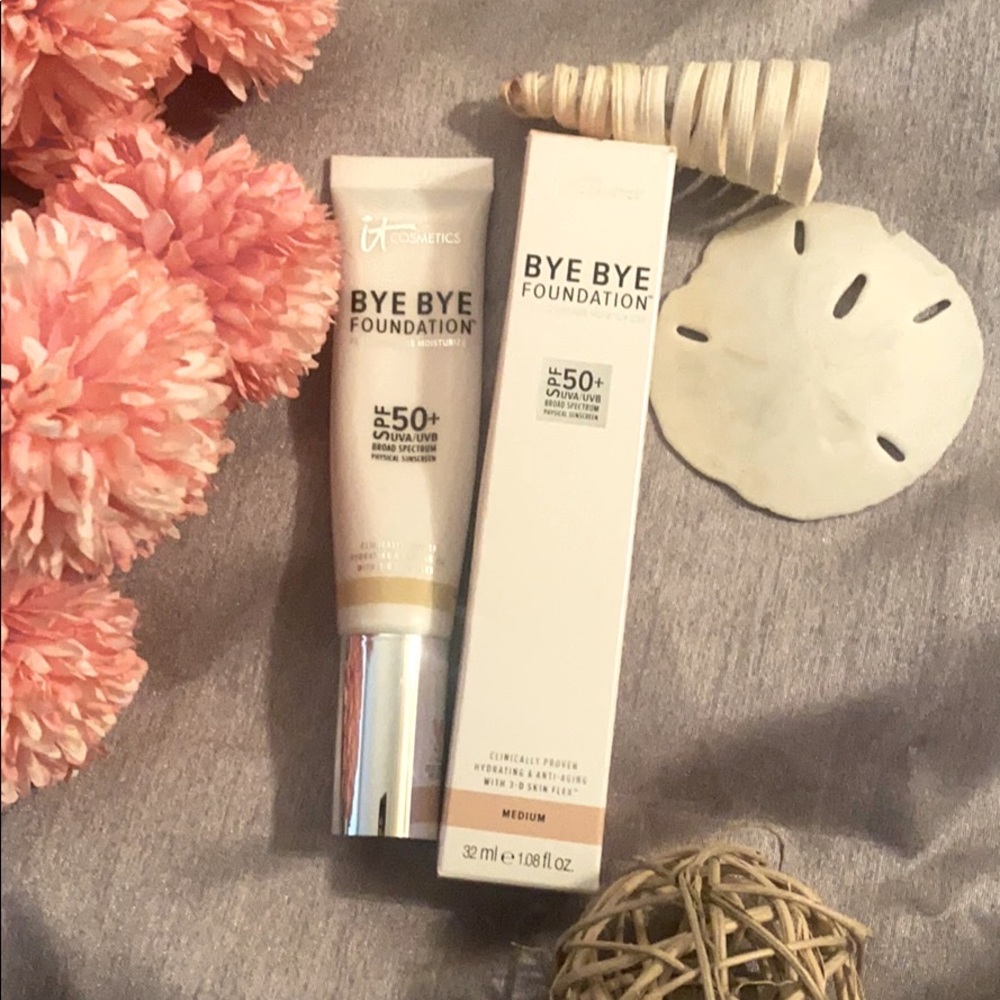 🌸IT COSMETICS “Bye bye foundation” 🌸
